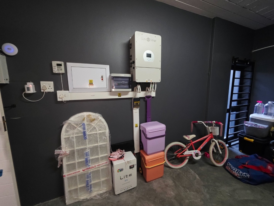 4 Bedroom Property for Sale in Sandown Western Cape